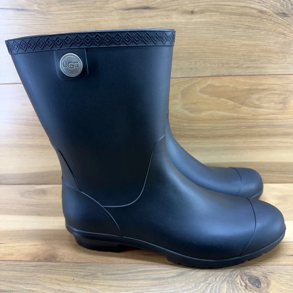 UGG Sienna Rainboot Womens 12 Black Waterproof Mid Calf Modern Minimalist